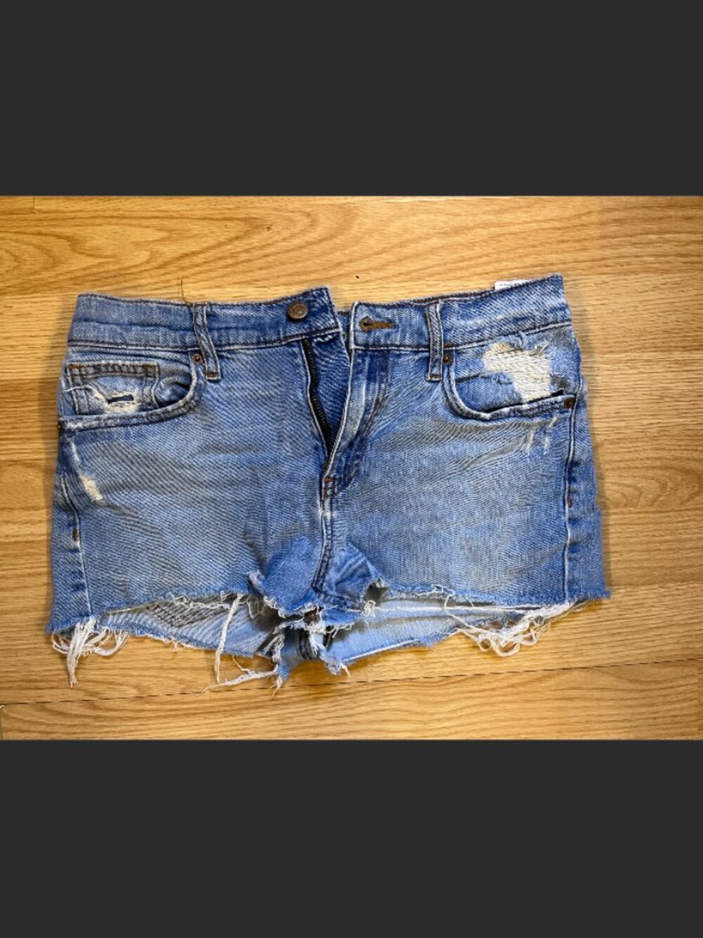Old Navy Denim Cut-Off Shorts- Size 4